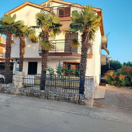 Apartments Novigrad Novigrad Istria エクステリア 写真
